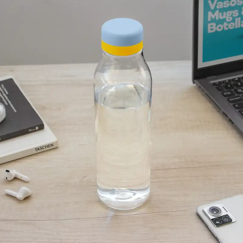 Botella de 750 ml esbelta con tapa celeste para personalizar con logo (5)